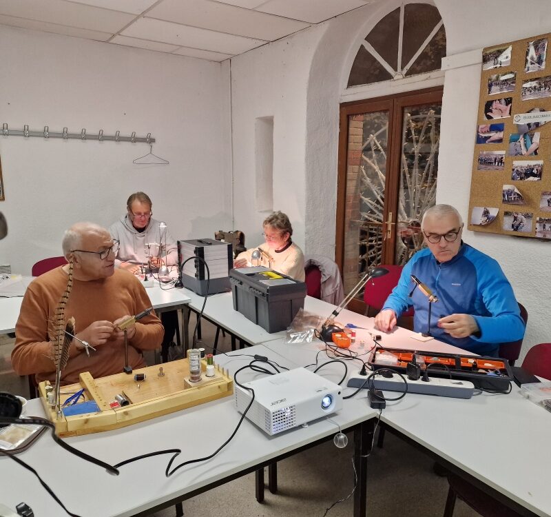 Séance de montage d mouches au CPSFV